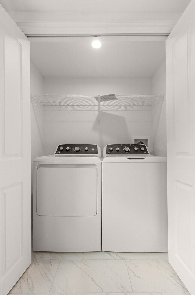 Photo - The Grove at Groveland Unidad B