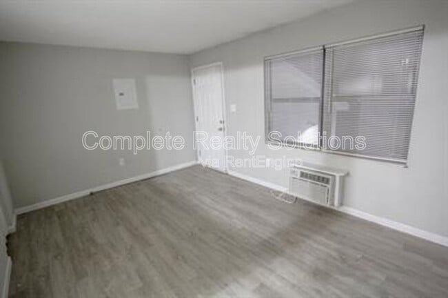 Photo - 790 Country Aire Ct Unit 205