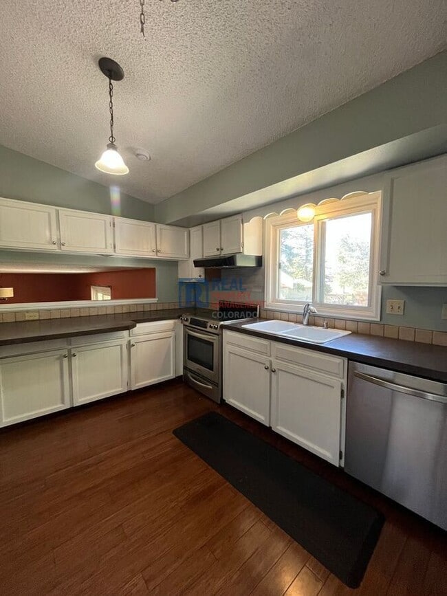 Photo - 3207 Camelot Dr