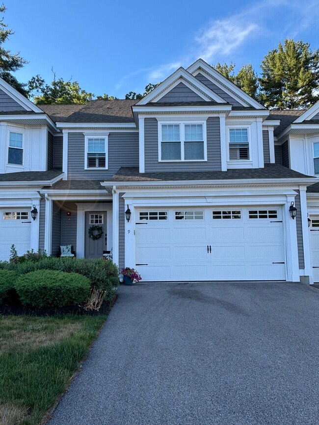 Building Photo - 9 Evergreen Dr