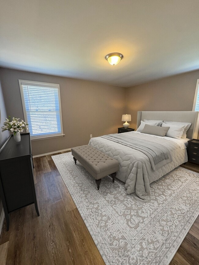 Photo - Colonial Court Apartments