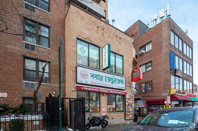 Photo - 3722 73rd St