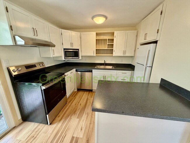 Photo - 6837 SE Ramona St
