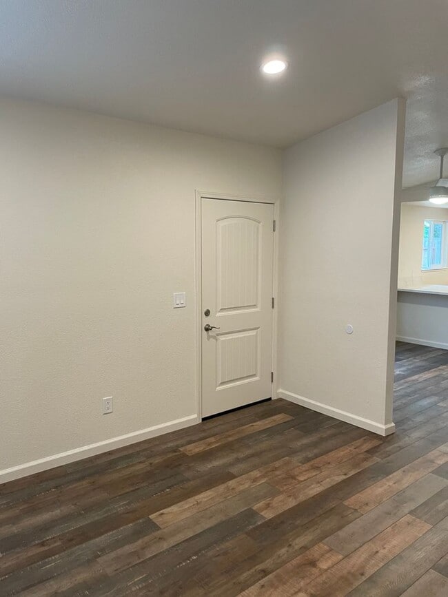 Photo - REMODELED DUPLEX CLOSE TO DOWNTOWN IN S. N...