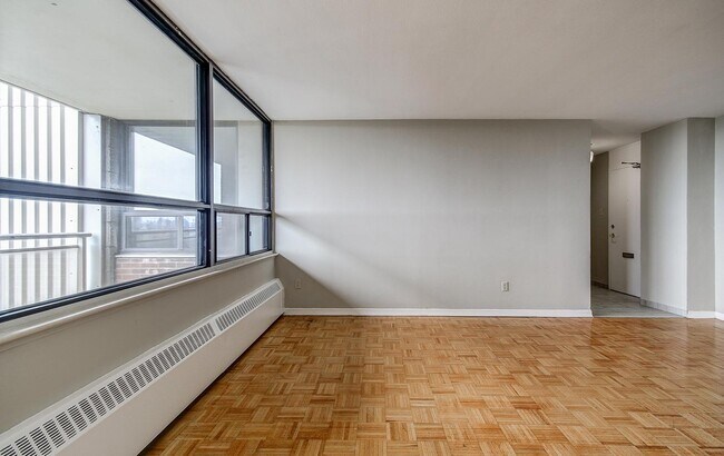 Photo - 545 The West Mall