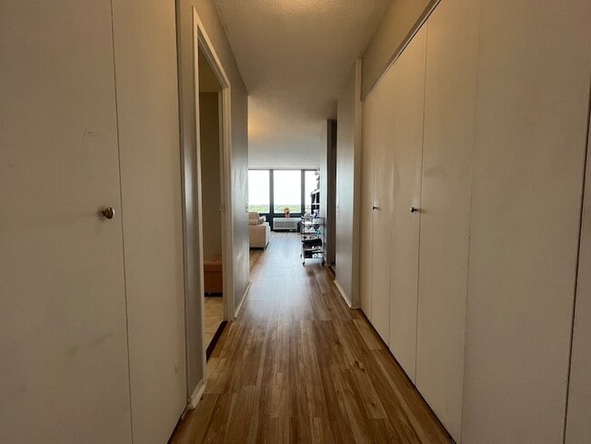 Photo - 5320 N Sheridan Rd Unit 1210