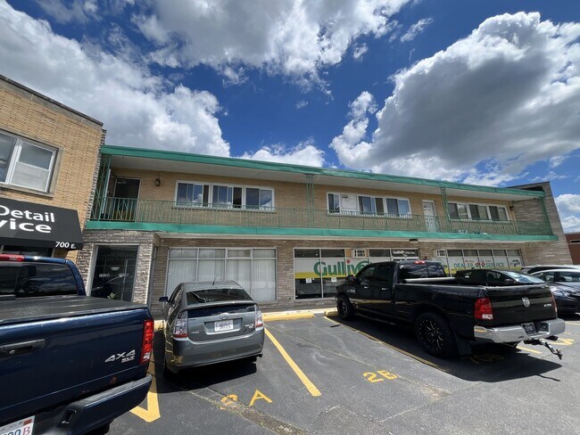 Building Photo - 702 E Northwest Hwy Unit B