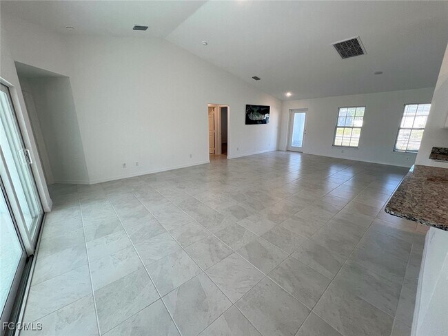 Photo - 1422 SW 10th St