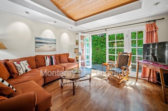 Photo - 24809 Santa Fe St