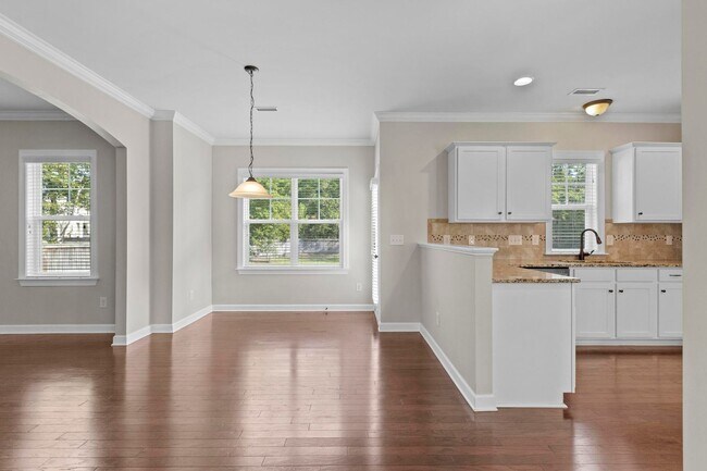 Photo - 4 Bedroom in Mimosa Bay with BOAT ACCESS!