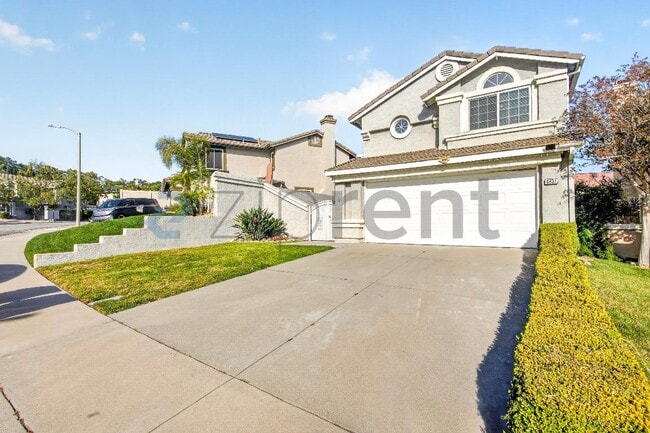 Photo - 6637 Alberta Pl