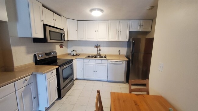 Building Photo - 39 Englewood Ave Unit 16