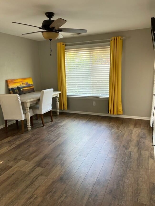 Photo - CHIC'S BEACH