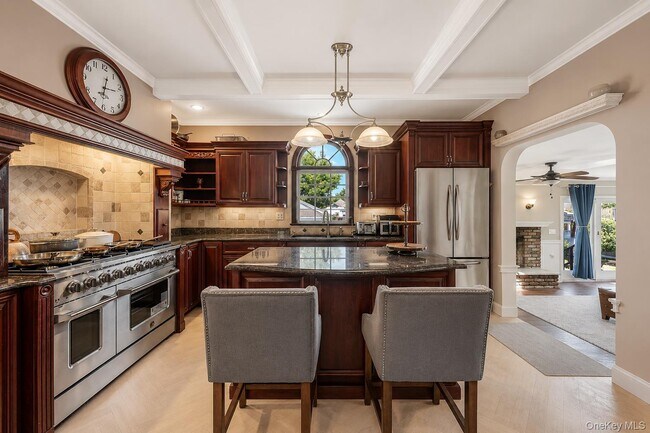 53 Mowbray Ave