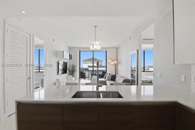 Building Photo - 301 Altara Ave Unit LPH902