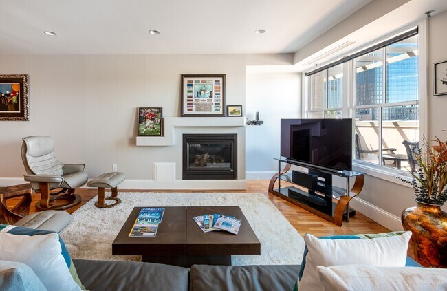 Photo - 1560 Blake St Unit 705