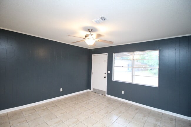 Photo - Recently Updated 2-Bedroom Milton Unit Featuring Modern Interior, Functional Layout, Shared Backy...