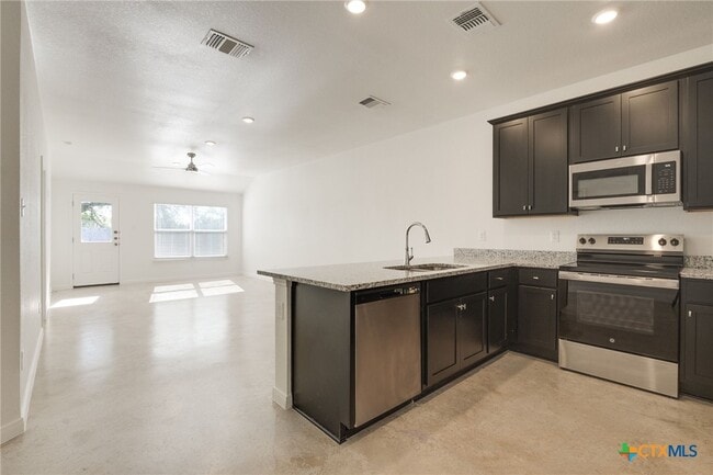 Photo - 910 Wax Myrtle Ct