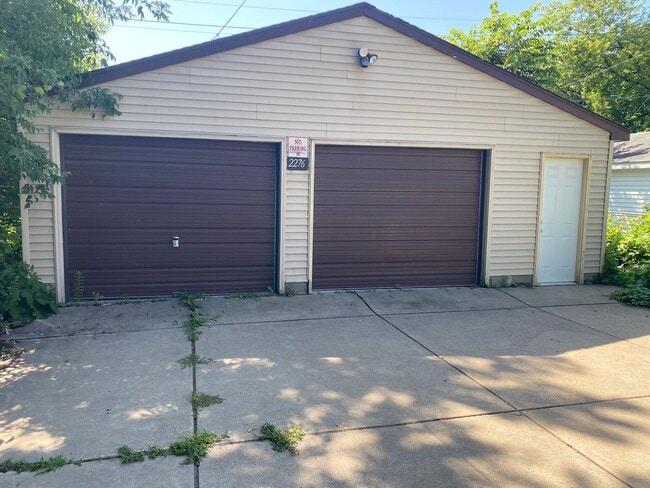 Building Photo - 2276 7th St W Unit 2276 W 7th Street 2