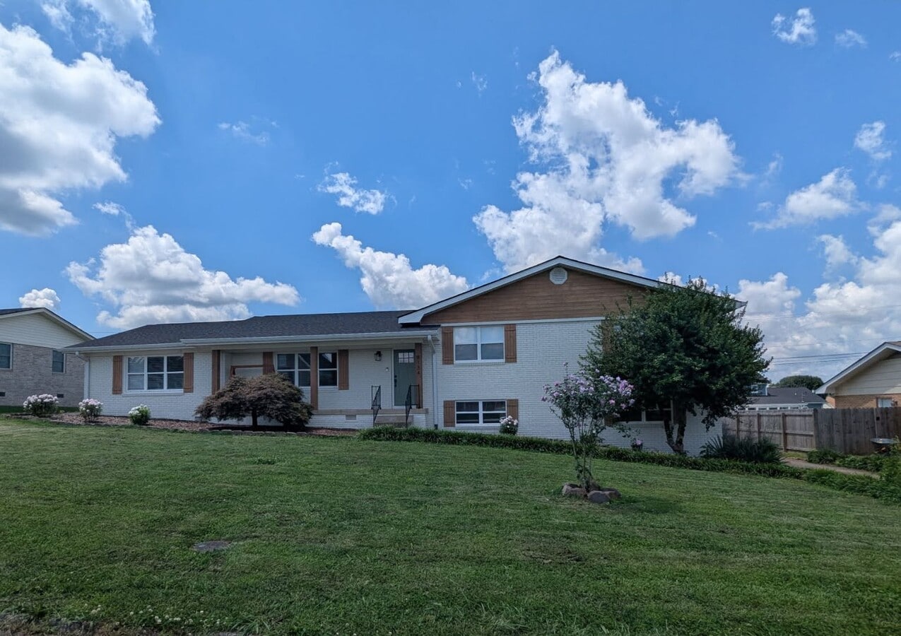 COMING SOON! House in Holly Hills - COMING SOON! House in Holly Hills