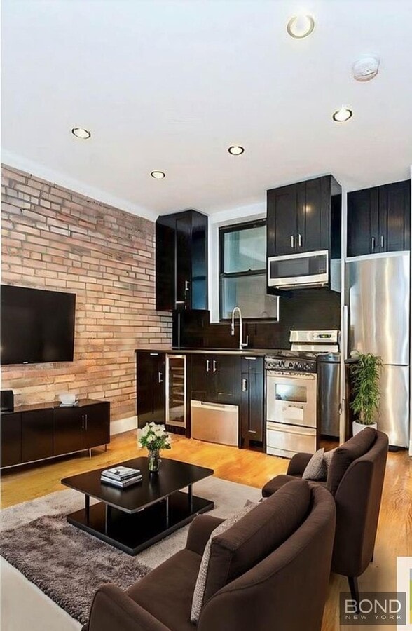 Photo - 422 E 9th St Apartamento Unidad 6