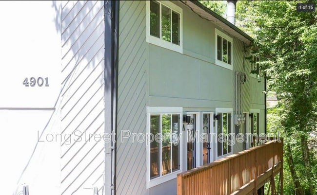 Building Photo - 4901 SW Beaverton Hillsdale Hwy Rental