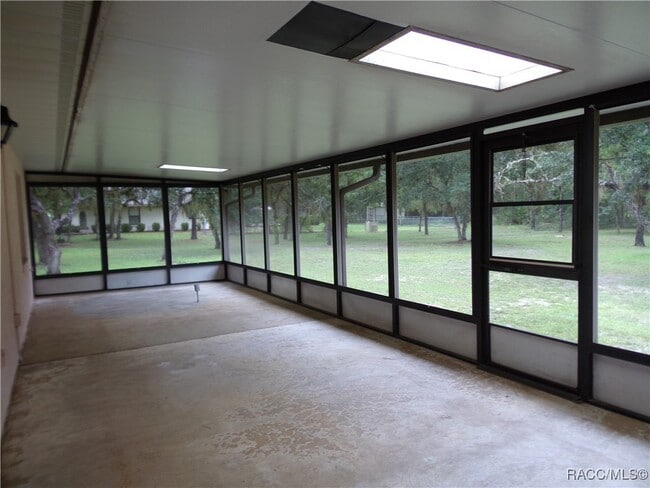 Photo - 100 E Knightsbridge Pl