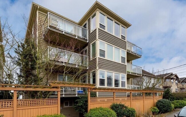 Bright & Stylish 2BD Condo in Prime Ballar... - Bright & Stylish 2BD Condo in Prime Ballar...