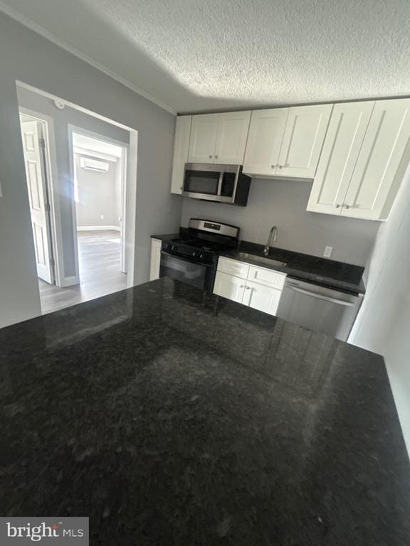 Photo - 400 Main St Unit 8