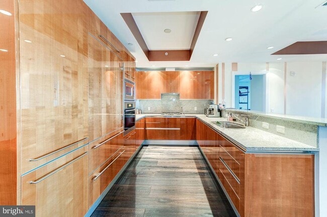 Photo - 1881 N Nash St Unidad 906