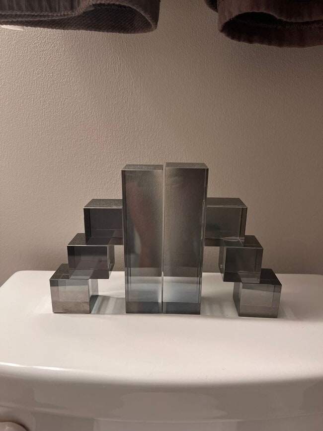 Photo - 400 Montclair Ct