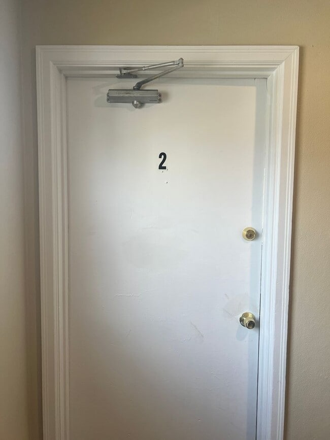 Building Photo - 1033 Tennessee Ave Unit Apt 2