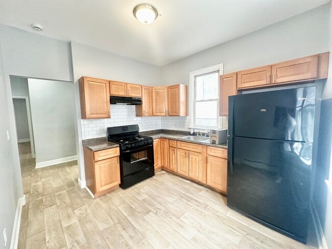 Photo - 130 Grant Ave