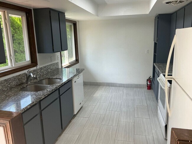 Photo - 1250000 Unit 441