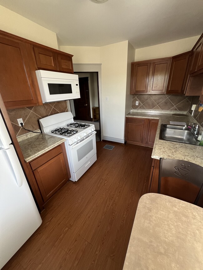 Photo - 277 Dravo Ave Unit Apartment 2