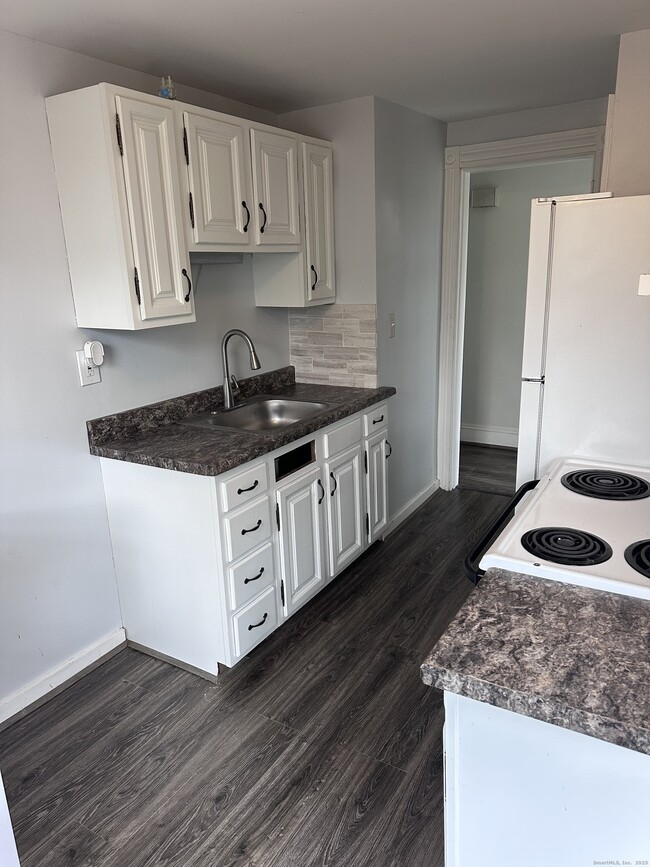 Photo - 941 E Broadway Apartamento Unidad 2