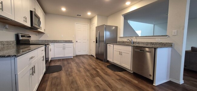 Photo - 5819 Rolling Gln