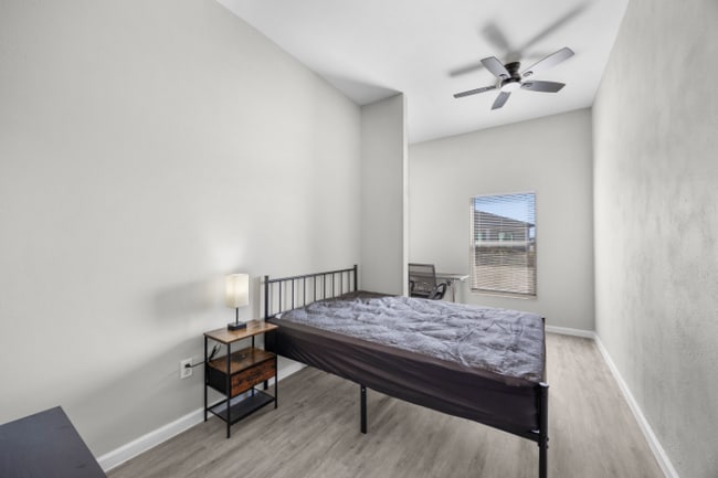 Photo - 3300 NW 15th Ln