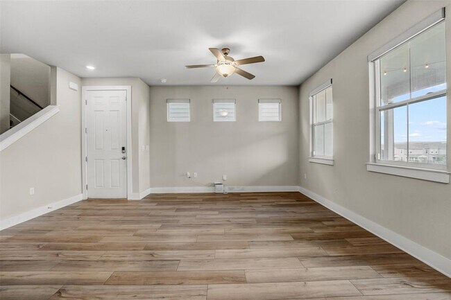 Photo - 7509 Grand Linden Wy Unidad 87