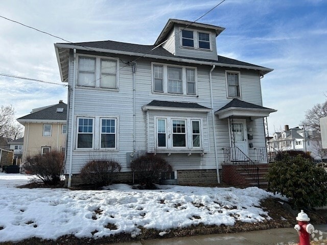 Building Photo - 3 Woodleigh Rd Unit 2 Rental