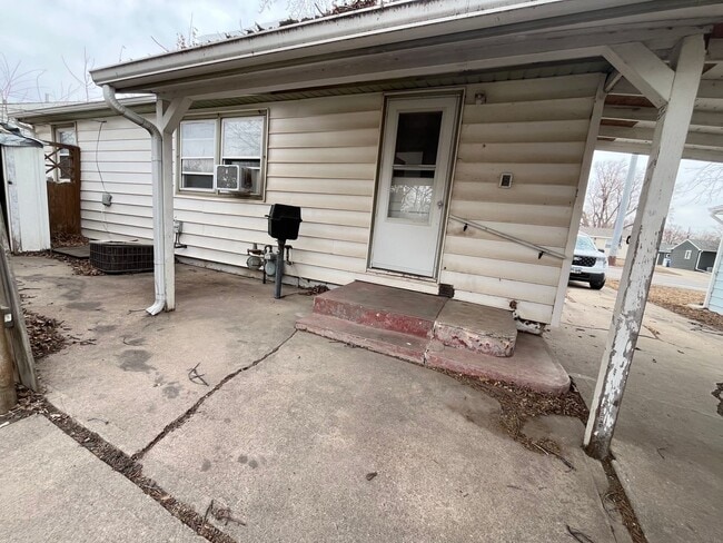 Photo - 2 Bed/1 Bath Ranch Home For Rent!