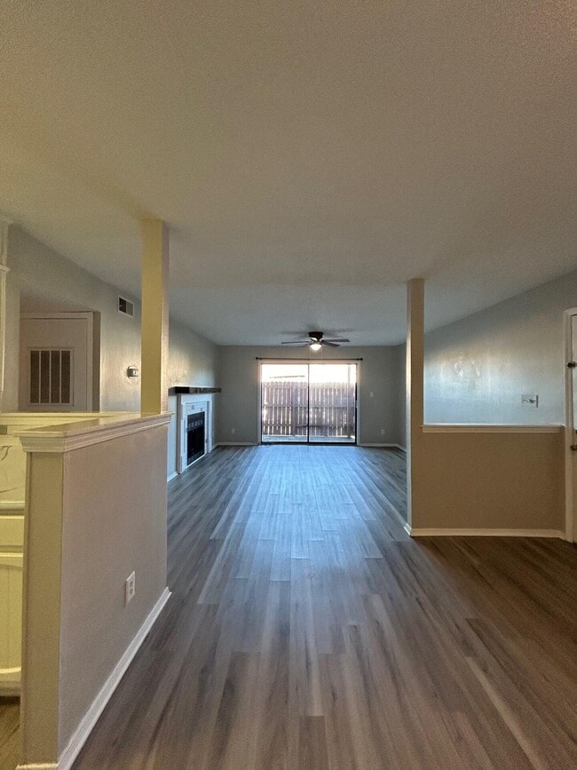 Photo - 2303 W Michigan Ave