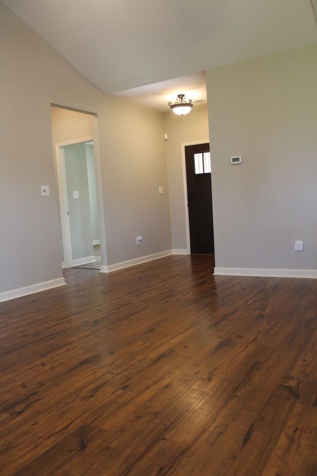 Photo - 3 Bed/2 Bath Home - Desirable Planter's Ridge Subdivision/CBA Schools