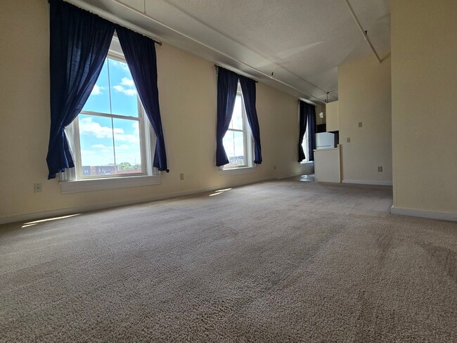 Building Photo - 217 2nd St E Unit 9 Rental
