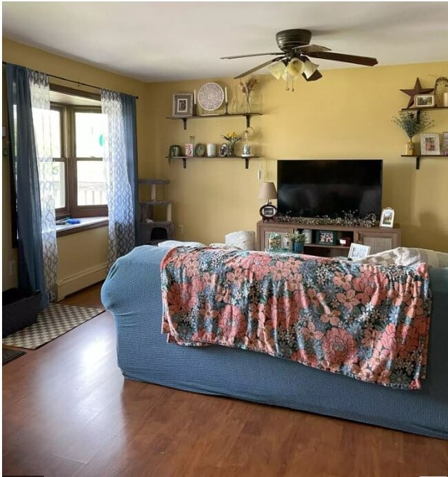 Building Photo - 156 Rideout Ave Unit 3