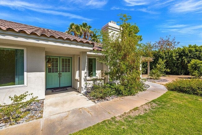 Photo - 43520 Via Magellan Dr