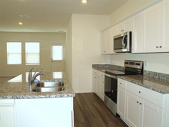 Photo - 105 Mouflon Rd
