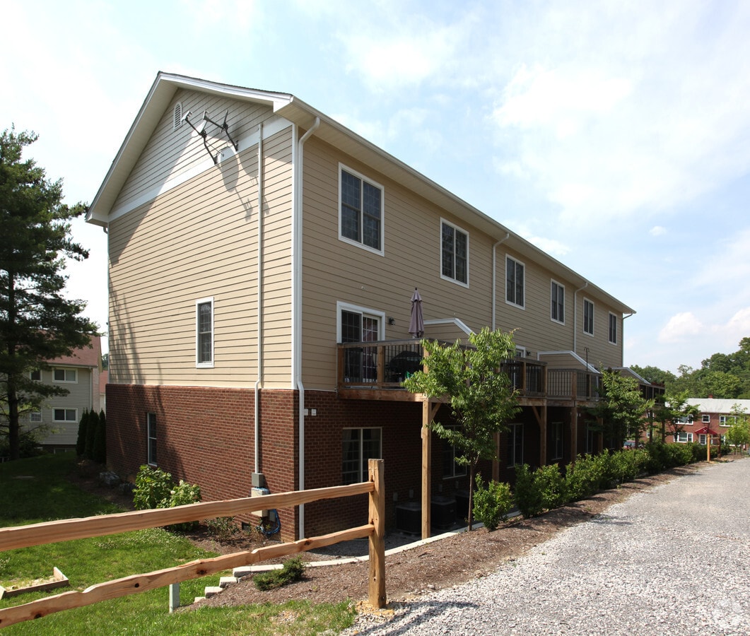 Photo - Bennett Hill