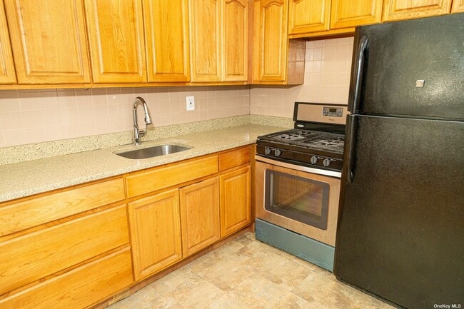 8782 168th Pl Unidad 1st Floor