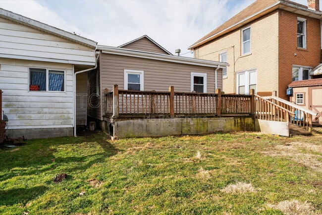 Photo - 2008 Pride Ave